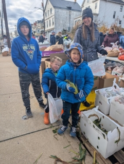 Mellys kids food bank