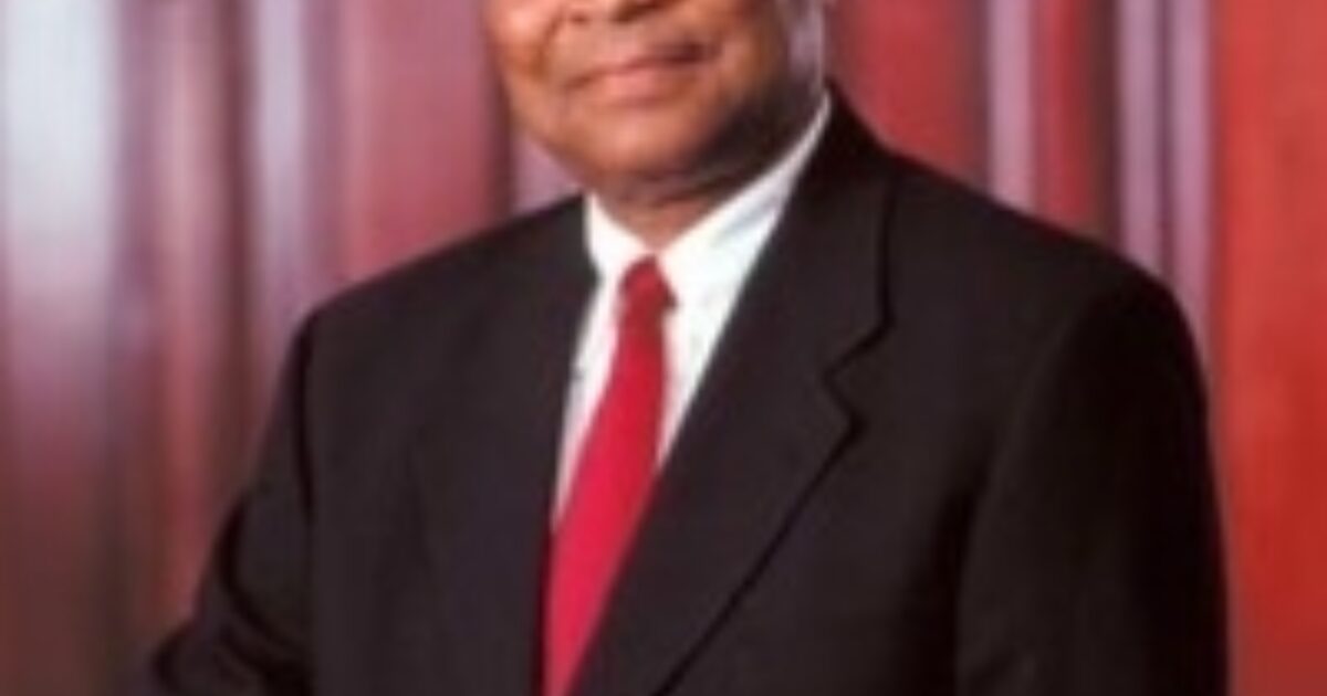 Louis E. Waller Humanitarian Award Washington County Community Foundation