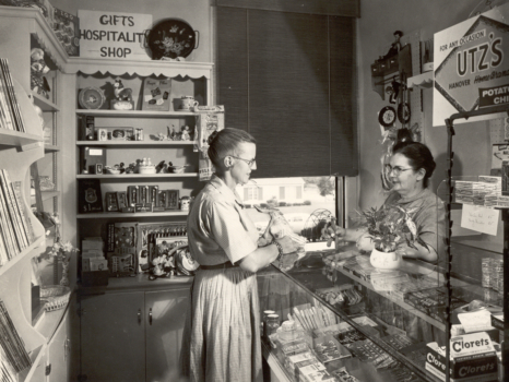 Shop 1954