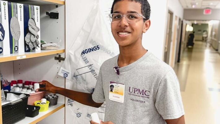 Essay: Why Every Future Doctor Should Volunteer First