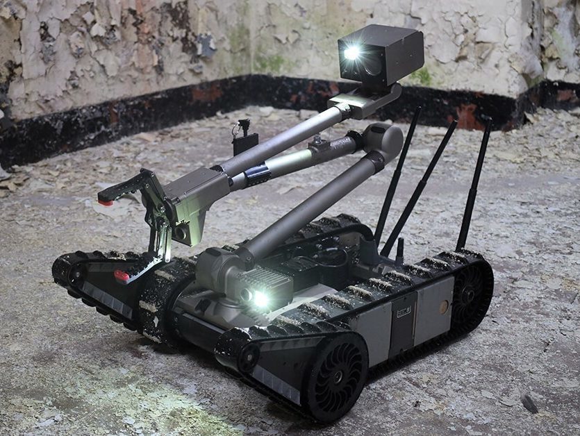 Robot2 2023 03 28 181628 nixw