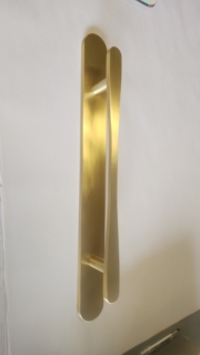 Brass pull