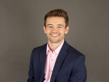 Daniel Lucas Earns CPA License