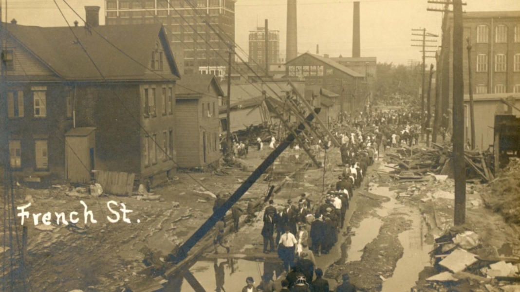 Erie circa 1915 - Flood Damage on French St.