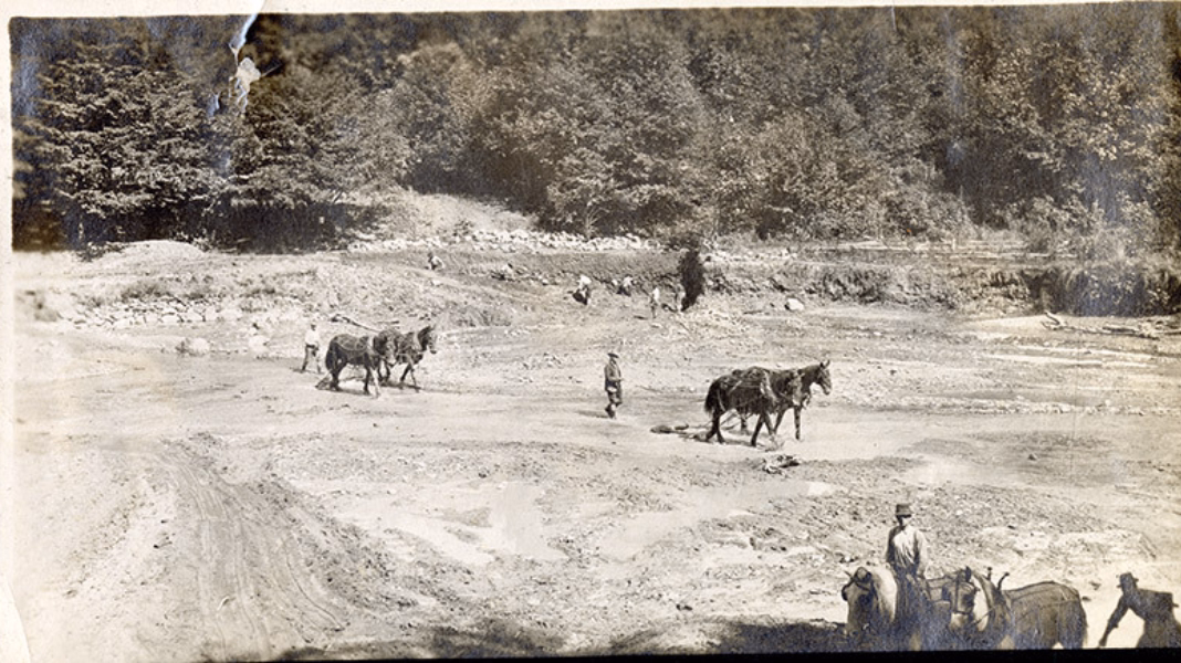 South end of the Tube — construction