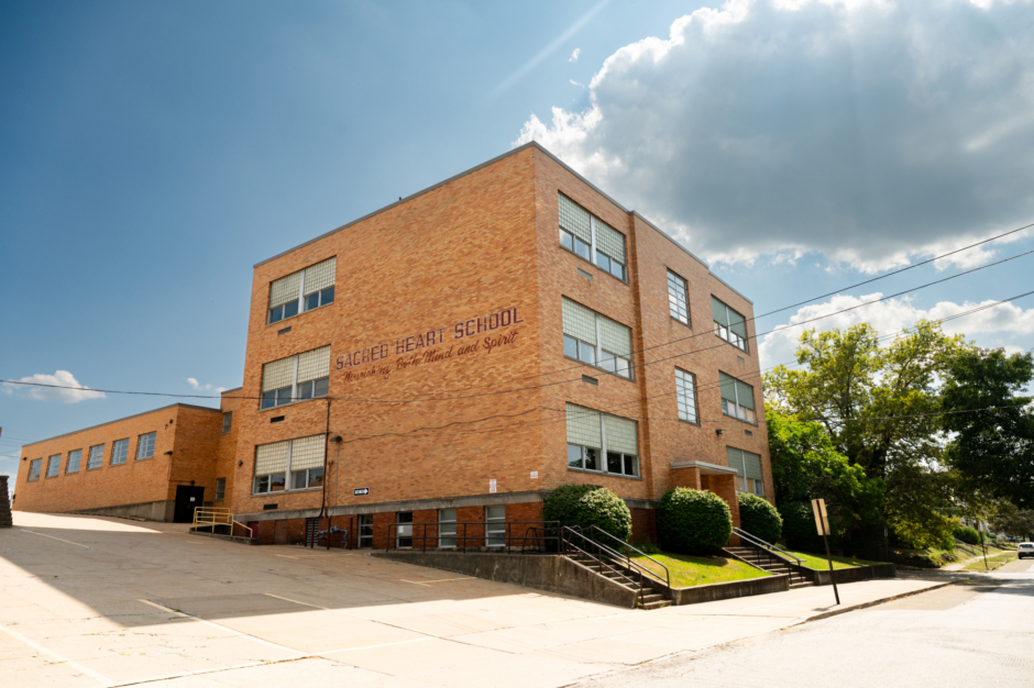 Mercy Center Sacred Heart 36 2025 12 11 173039 qpip