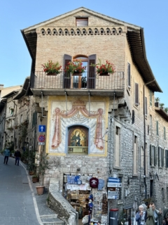 In town Assisi
