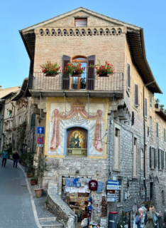 Louis Assisi in town