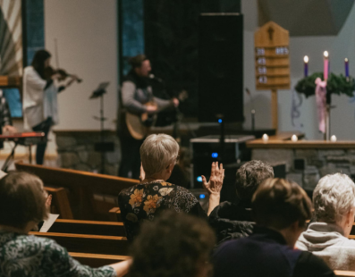 Advent evenings of Eucharistic worship impact three parish communities.