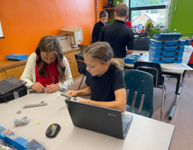 Saint Stephen students learn to build and program robots