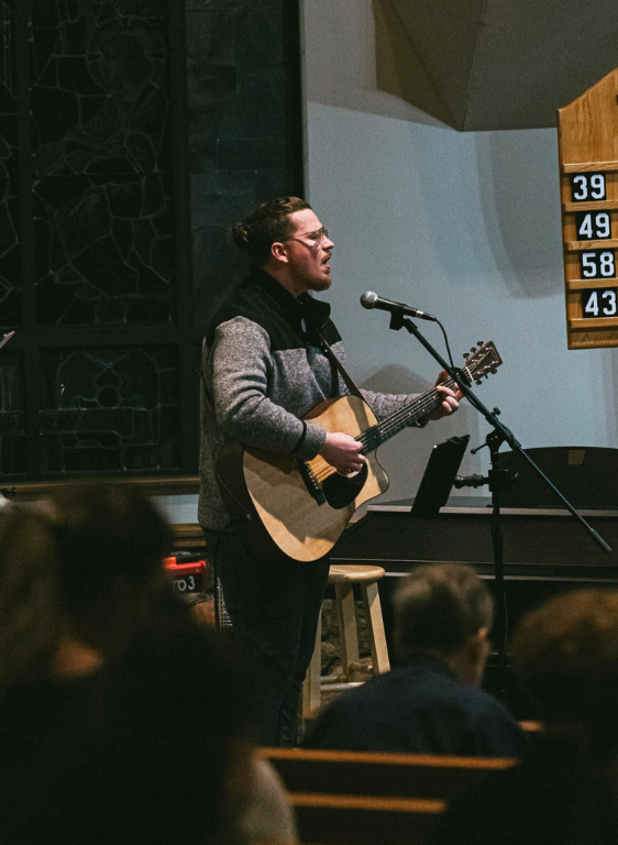 Holy Redeemer Advent Worship 5 1