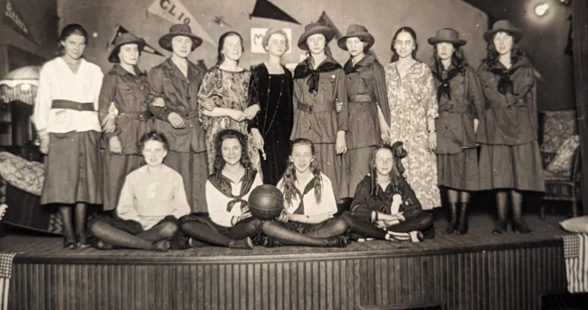 History women on stage