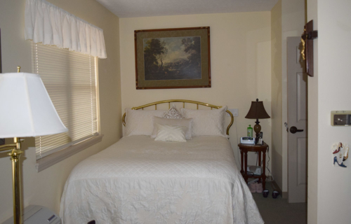 White Bed 0468